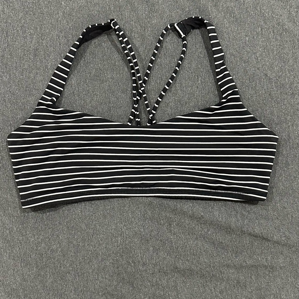 lululemon Free To Be Bra